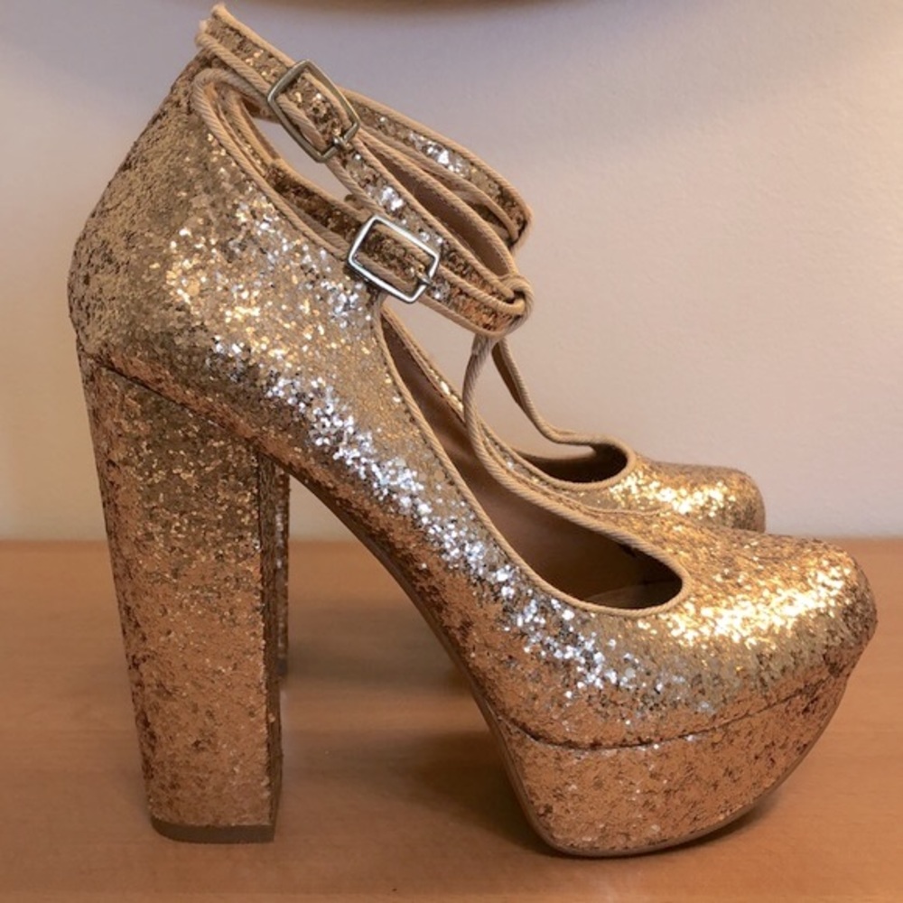Shellys London NWOT Ylana gold glitter platform round toe t-strap Mary Jane heel